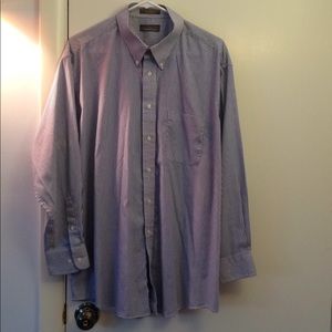 Men's wrinkle free pinpoint button down